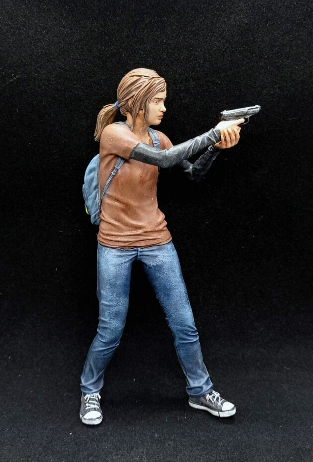 Figurina Ellie Pistol